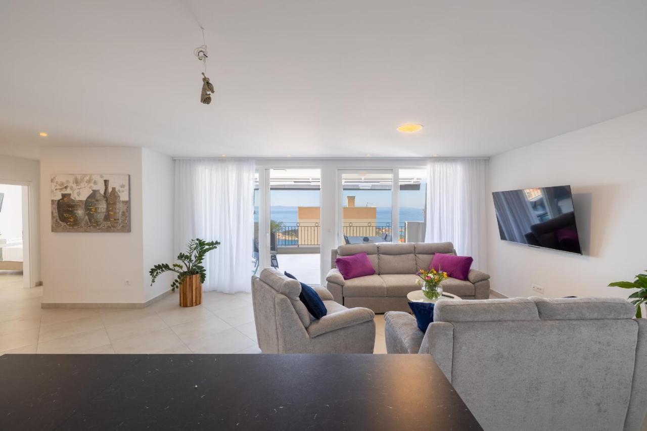 Villa Smaragd - Lapis - Luxury Apartment With Shared Pool Makarska Eksteriør bilde