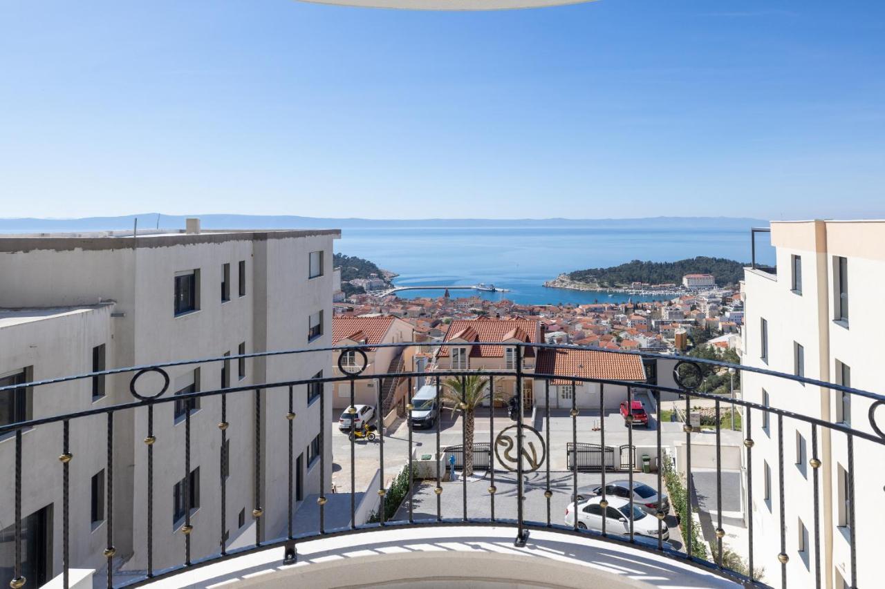 Villa Smaragd - Lapis - Luxury Apartment With Shared Pool Makarska Eksteriør bilde