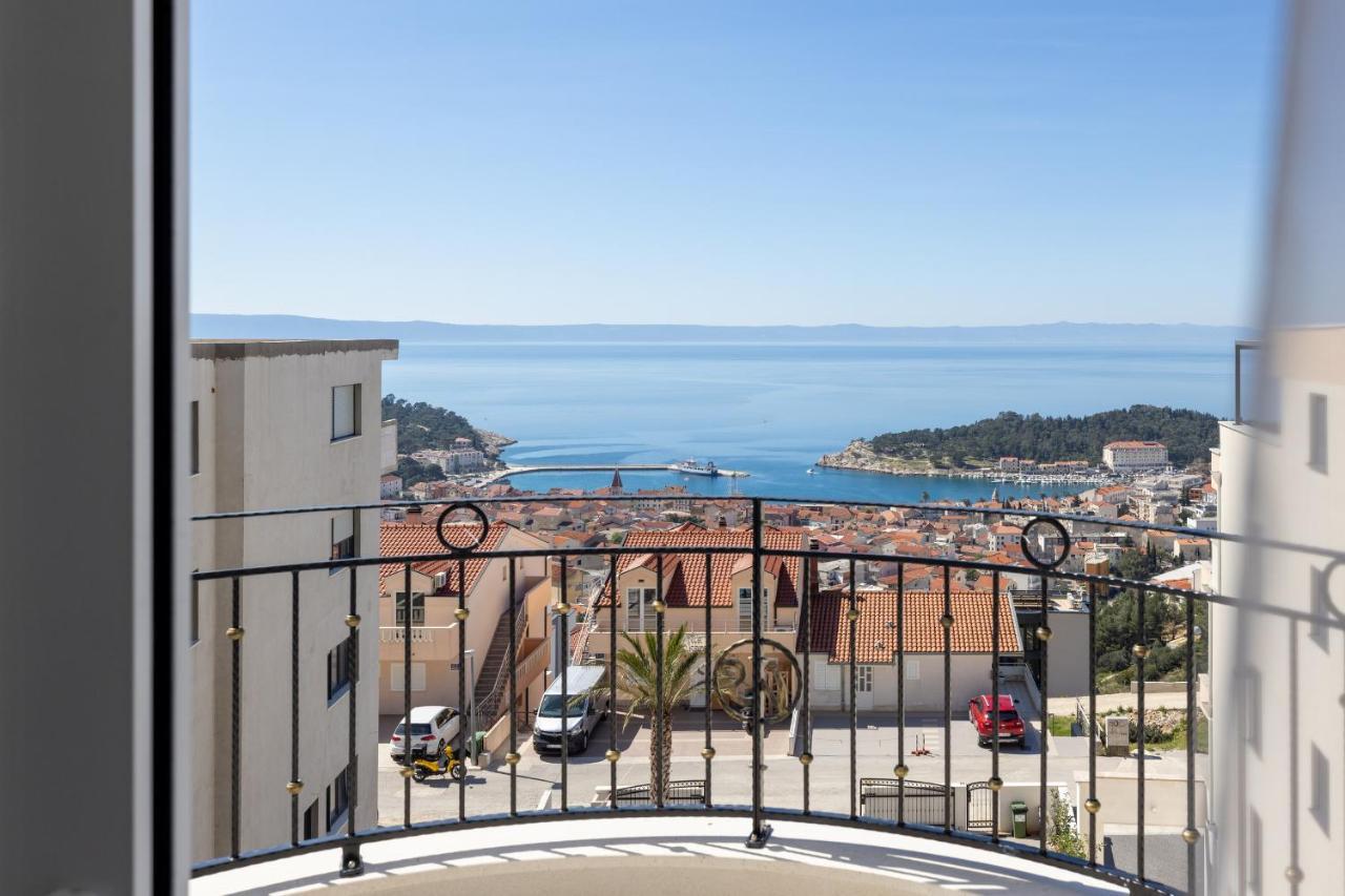Villa Smaragd - Lapis - Luxury Apartment With Shared Pool Makarska Eksteriør bilde
